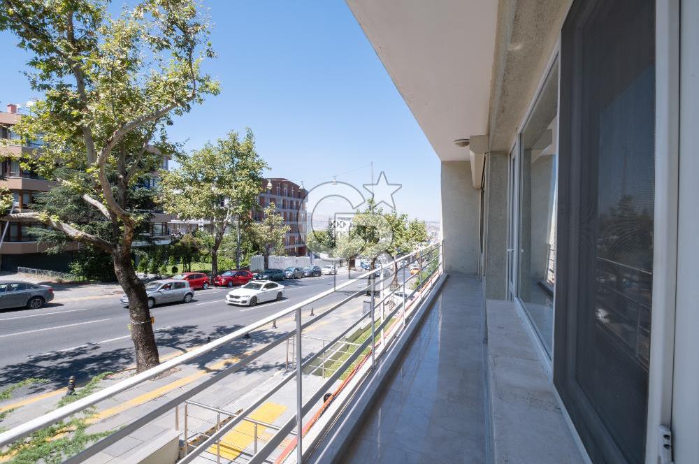 Cinnah Cadde Üzerinde Atakule'ye Komşu 2+1 Kiralık Ofis