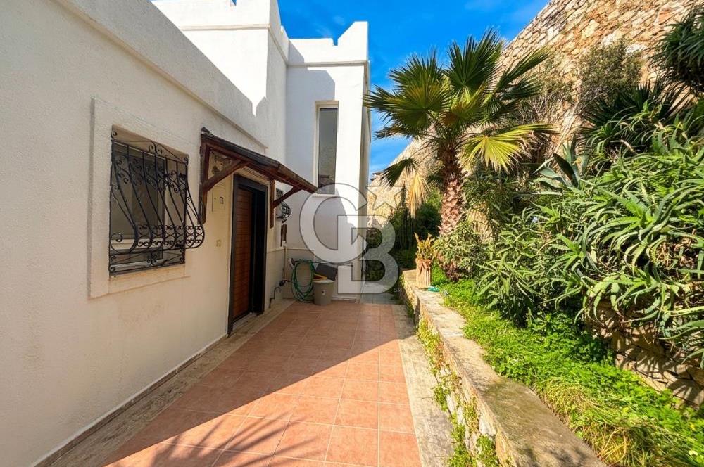 Bodrum Torba Satılık Tripleks Deniz Manzaralı Villa