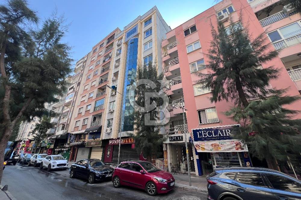 BORNOVA KÜÇÜKPARK SÜVARİ CAD. SATILIK 3+1 DAİRE