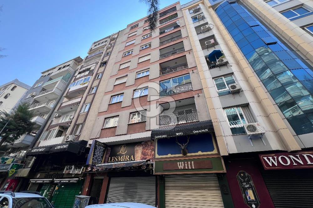 BORNOVA KÜÇÜKPARK SÜVARİ CAD. SATILIK 3+1 DAİRE