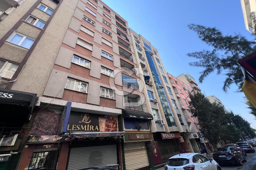 BORNOVA KÜÇÜKPARK SÜVARİ CAD. SATILIK 3+1 DAİRE