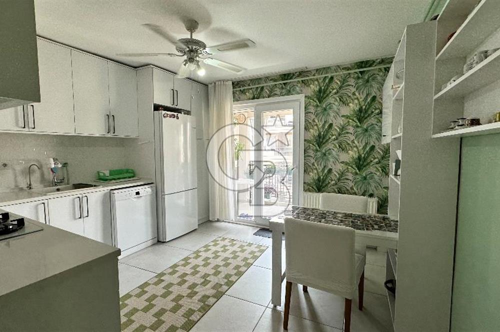 BORNOVA KÜÇÜKPARK SÜVARİ CAD. SATILIK 3+1 DAİRE