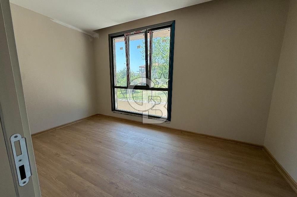 Kemerburgaz Kemer Orman Evlerinde 2+1 satışım Bahçe katı 