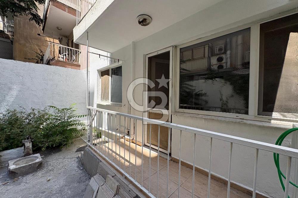 Bostanlının Merkezinde Bahçeli Kiralık 3+1