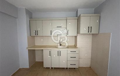 Bostanlının Merkezinde Bahçeli Kiralık 3+1