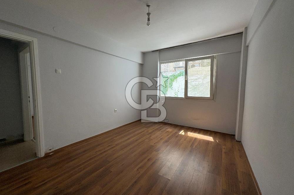 Bostanlının Merkezinde Bahçeli Kiralık 3+1
