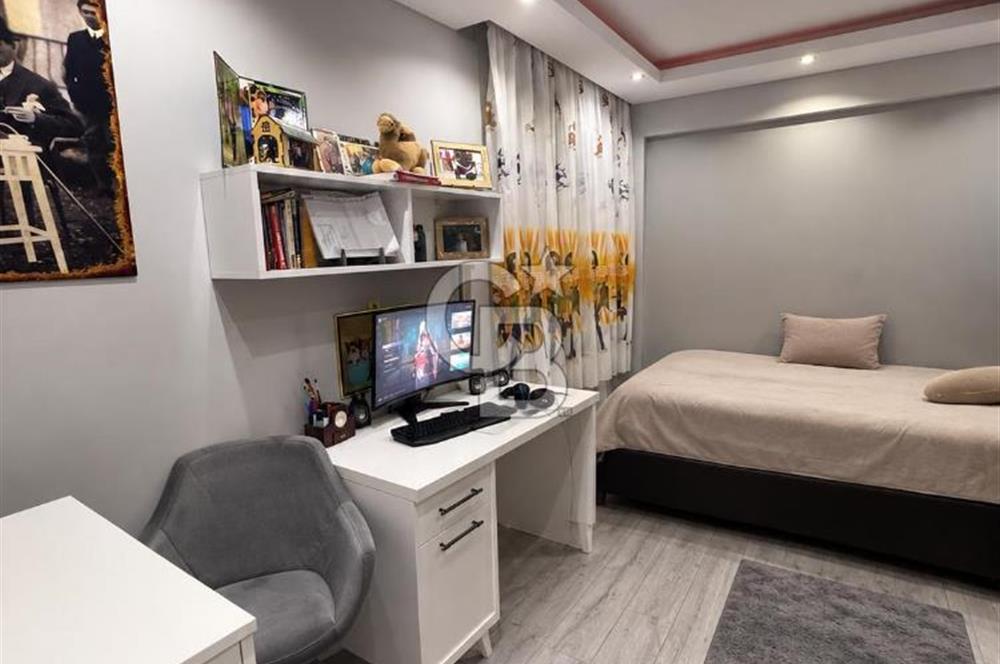 Refet Bele'de Manolya Parkı Yakını 2+1 Asansörlü Doğalgazlı Daire