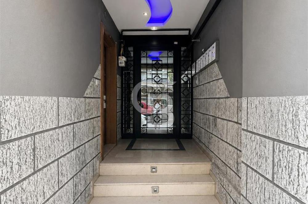Refet Bele'de Manolya Parkı Yakını 2+1 Asansörlü Doğalgazlı Daire