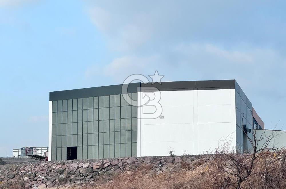 CB KİNG'DEN ATATEPE SANAYİ SİTESİ'NDE 1050m² KİRALIK İŞ YERİ