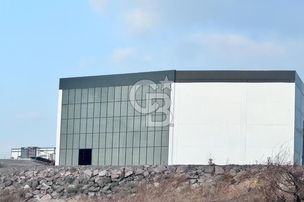 CB KİNG'DEN ATATEPE SANAYİ SİTESİ'NDE 1050m² KİRALIK İŞ YERİ