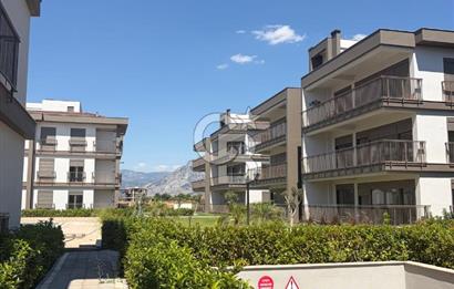 Döşemealtı Düzlerçamında 2+1 Lüks Bahçe Katı Satılık Daire