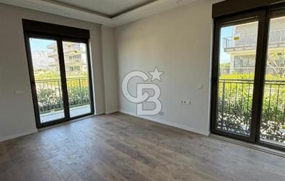 Döşemealtı Düzlerçamında 2+1 Lüks Bahçe Katı Satılık Daire