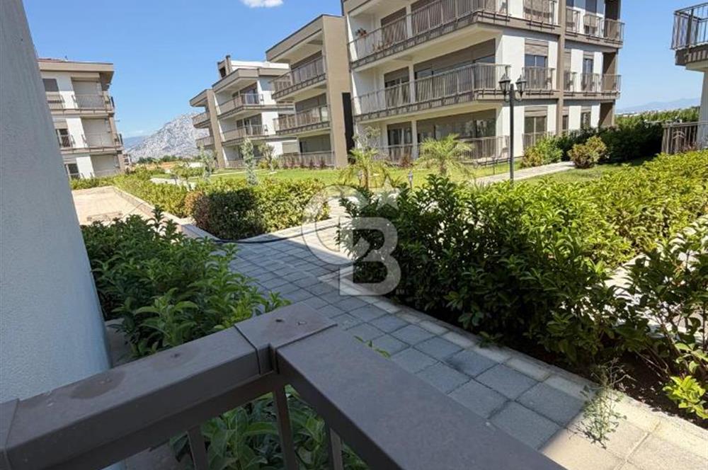 Döşemealtı Düzlerçamında 2+1 Lüks Bahçe Katı Satılık Daire