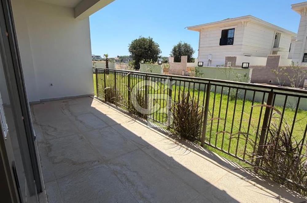 Döşemealtı Düzlerçamında 2+1 Lüks Bahçe Katı Satılık Daire