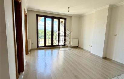 Alemdağ çatalmeşe mah en üst katta satılık 1+1 dairemiz yeni sahibini bekliyor
