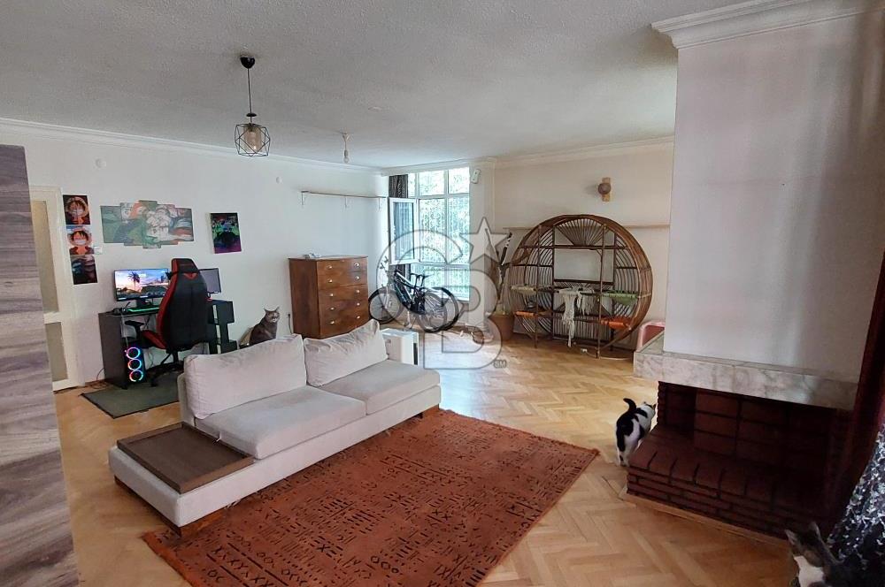 AYRANCI GÜZELTEPE' de NEZİH KONUMDA GENİŞ SATILIK 3+1 DAİRE