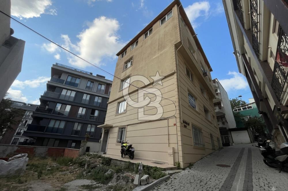 Üsküdar Merkez'de İçi Sıfır Masrafsız Balkonlu Ara Kat 3+1 Daire