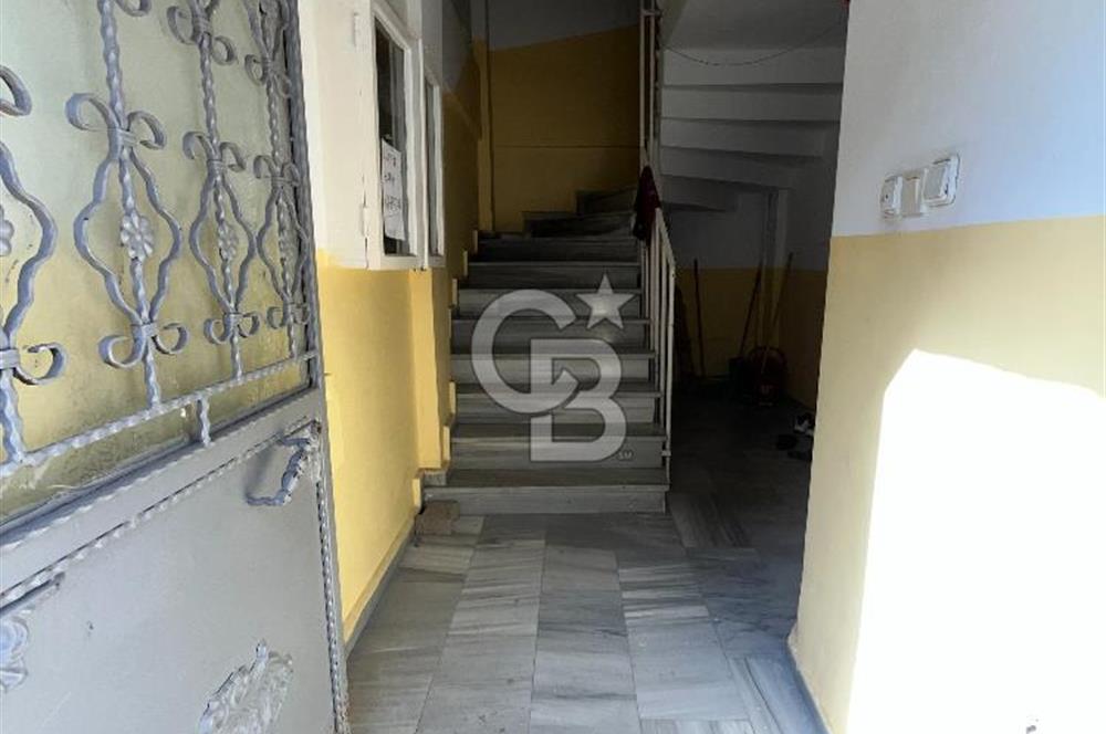 Üsküdar Merkez'de İçi Sıfır Masrafsız Balkonlu Ara Kat 3+1 Daire