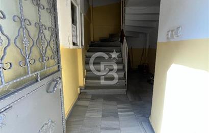 Üsküdar Merkez'de İçi Sıfır Masrafsız Balkonlu Ara Kat 3+1 Daire