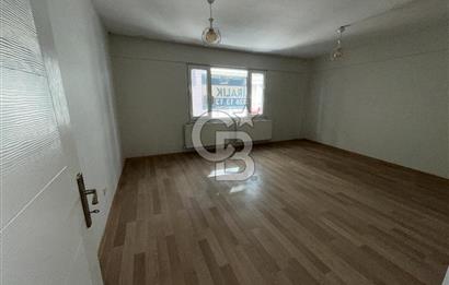 Üsküdar Merkez'de İçi Sıfır Masrafsız Balkonlu Ara Kat 3+1 Daire