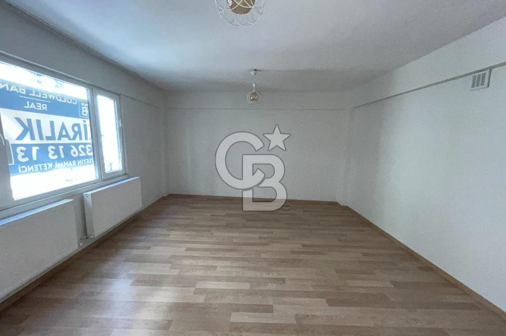 Üsküdar Merkez'de İçi Sıfır Masrafsız Balkonlu Ara Kat 3+1 Daire