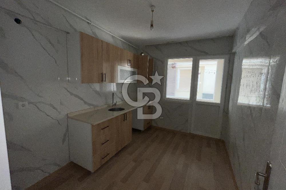 Üsküdar Merkez'de İçi Sıfır Masrafsız Balkonlu Ara Kat 3+1 Daire