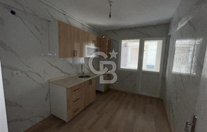 Üsküdar Merkez'de İçi Sıfır Masrafsız Balkonlu Ara Kat 3+1 Daire