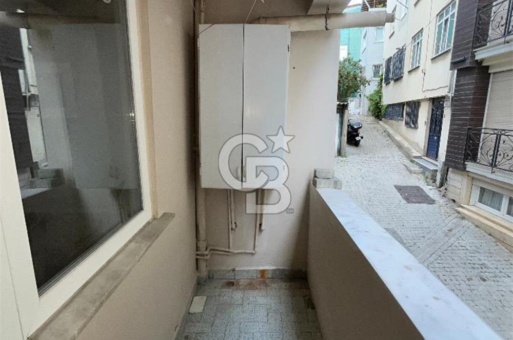 Üsküdar Merkez'de İçi Sıfır Masrafsız Balkonlu Ara Kat 3+1 Daire