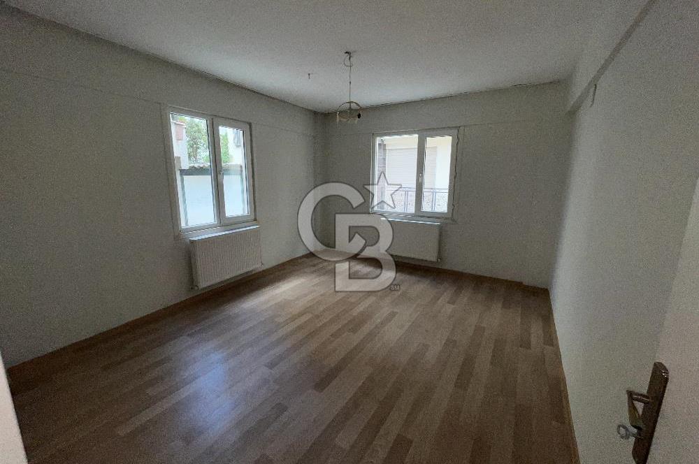 Üsküdar Merkez'de İçi Sıfır Masrafsız Balkonlu Ara Kat 3+1 Daire