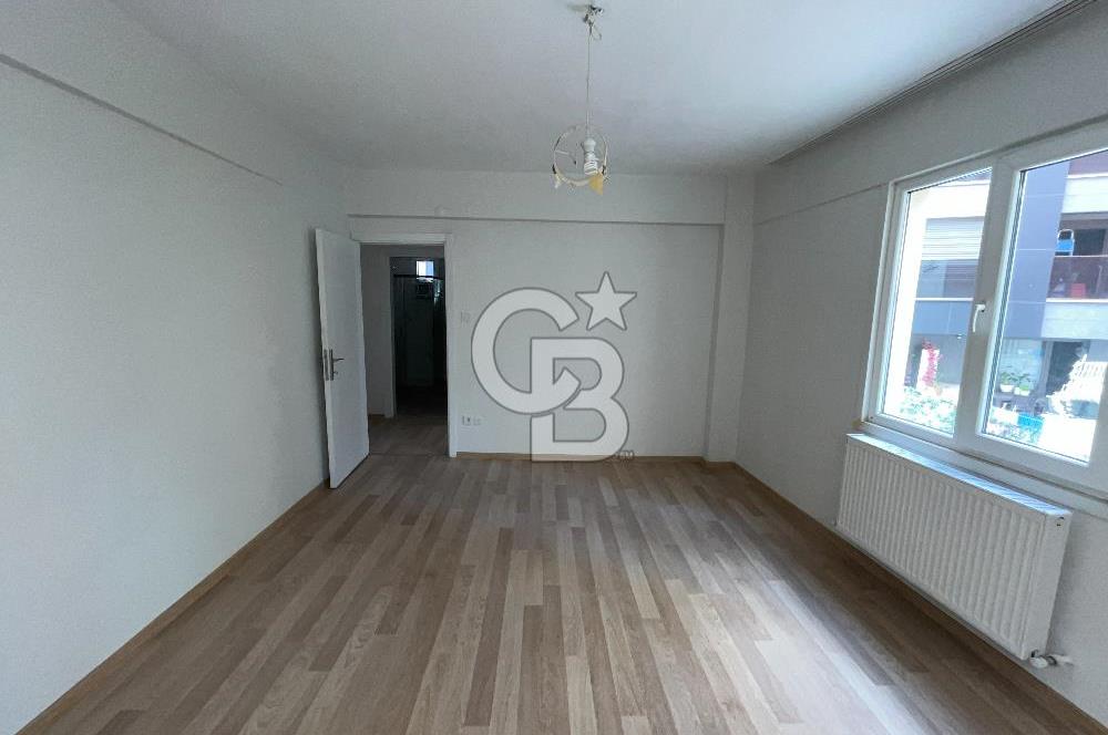 Üsküdar Merkez'de İçi Sıfır Masrafsız Balkonlu Ara Kat 3+1 Daire