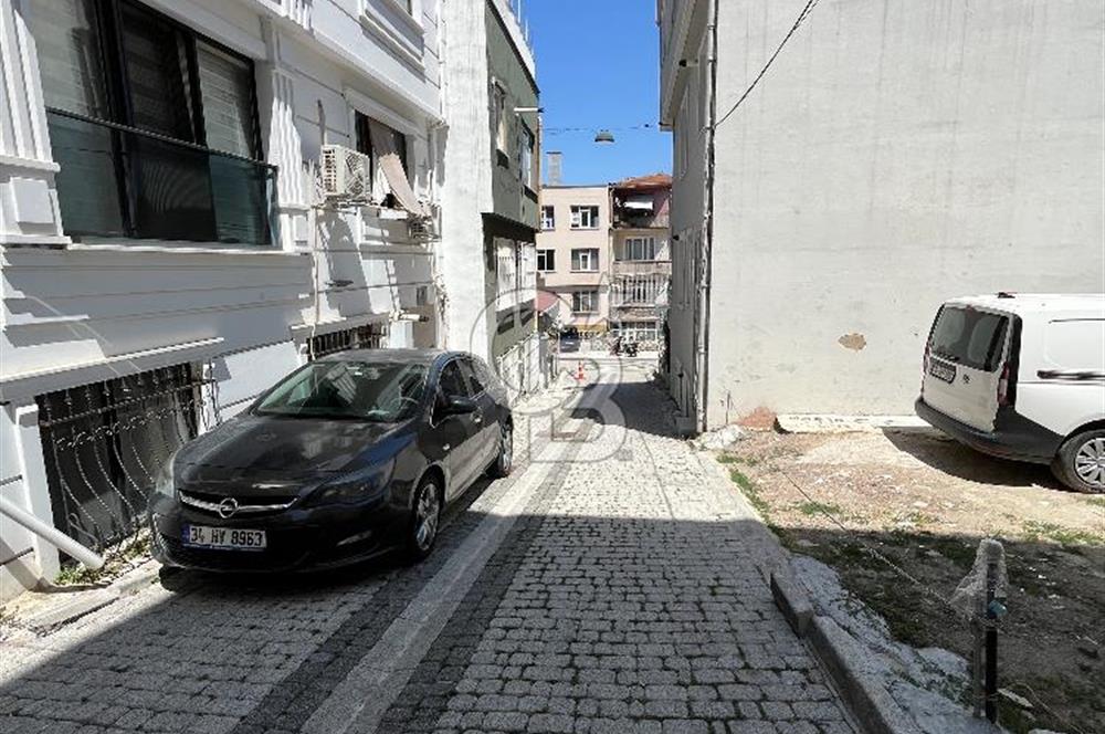 Üsküdar Merkez'de İçi Sıfır Masrafsız Balkonlu Ara Kat 3+1 Daire