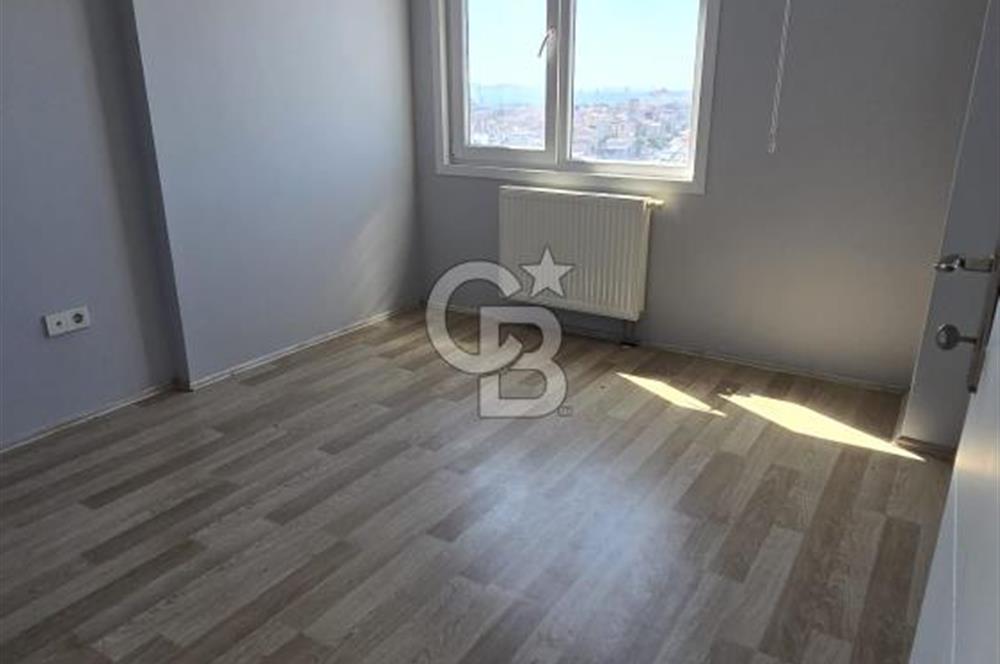 TUZLA AYDINTEPE'DE PANORAMİK DENİZ MANZARALI TERASLI 3+1 DAİRE