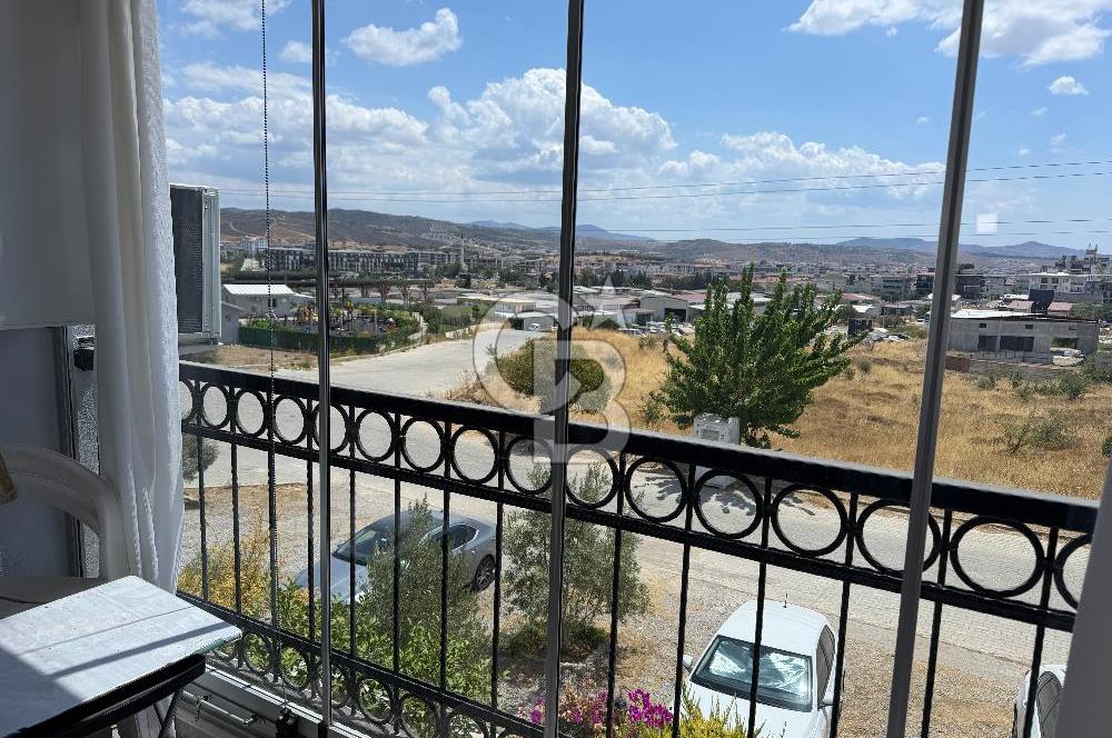 Seferihisar Merkezde Açık Otoparklı Temiz Kullanılmış 2+1 Daire