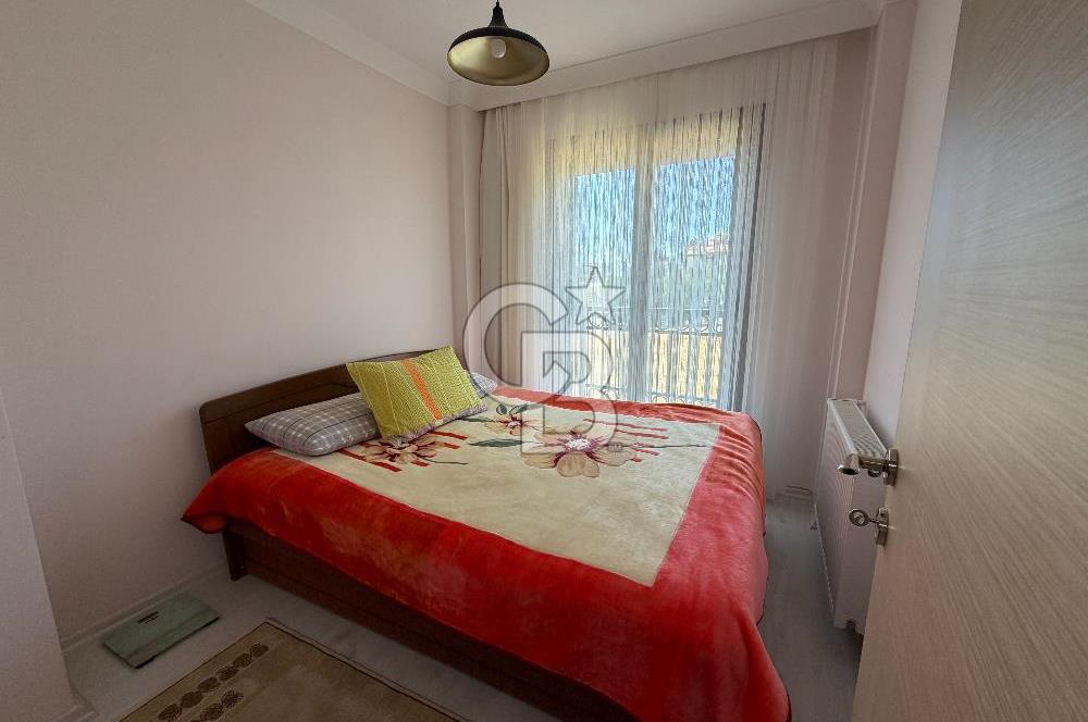 Seferihisar Merkezde Açık Otoparklı Temiz Kullanılmış 2+1 Daire