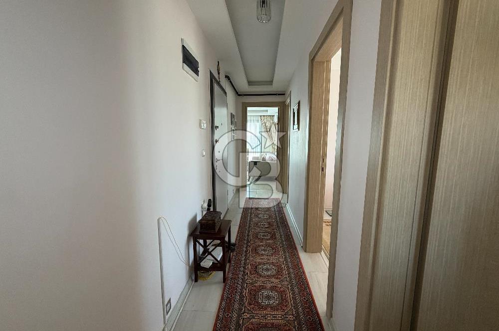 Seferihisar Merkezde Açık Otoparklı Temiz Kullanılmış 2+1 Daire