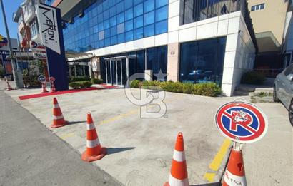 Ümitköy Metro Yakını 4 Katlı Asansörlü Otoparklı Satılık Bina