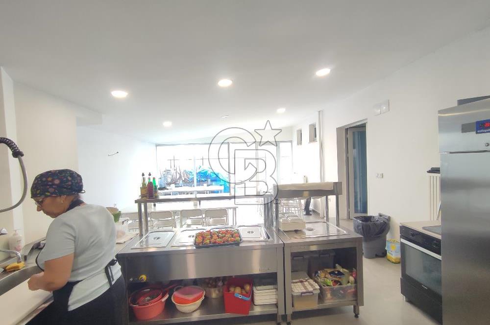 Ümitköy Metro Yakını 4 Katlı Asansörlü Otoparklı Satılık Bina
