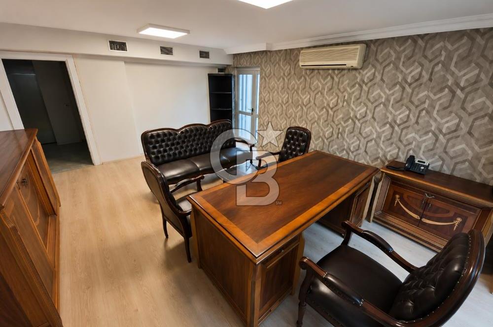 SİLAHTAR CADDE ÜZERİNDE KURUMSAL KİRACILI SATILIK BİNA