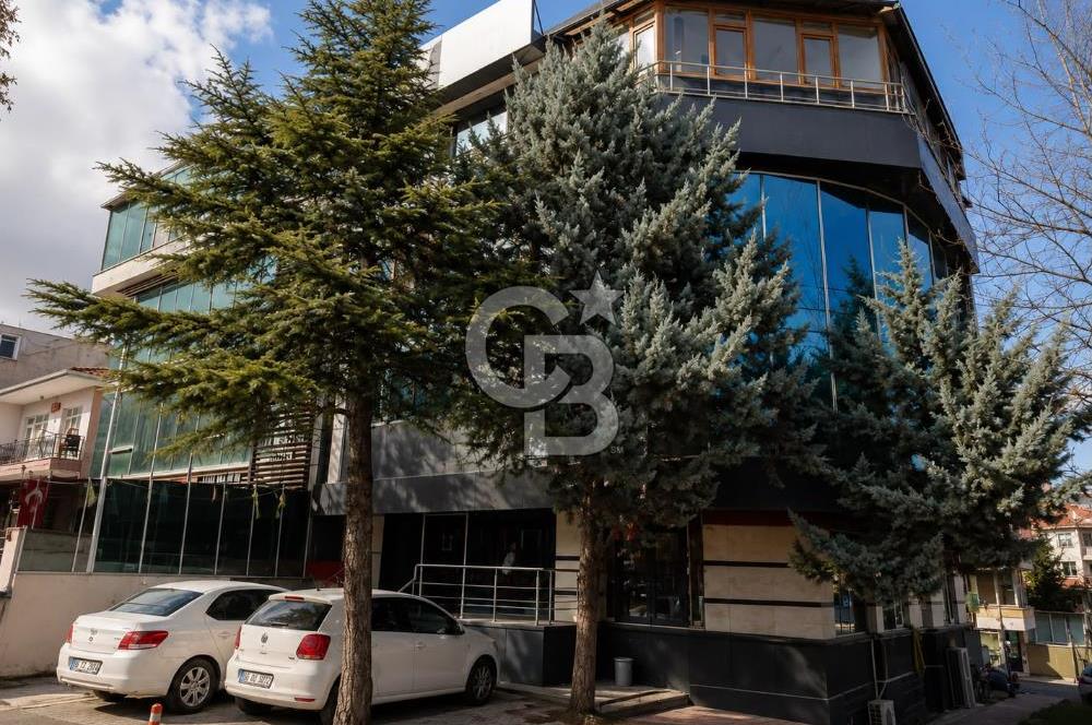 SİLAHTAR CADDE ÜZERİNDE KURUMSAL KİRACILI SATILIK BİNA