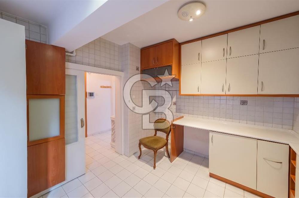 Etiler Narin Sitesi Kiralık Bakımlı 3+1 Ara Kat