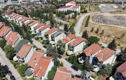 ÇAYYOLU KORUDA BOŞ OTURUMA HAZIR 5+1 SATILIK VİLLA