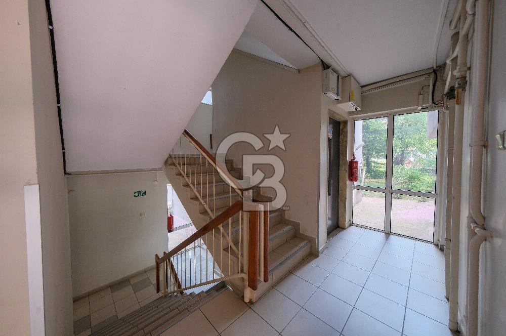 Etiler Narin Sitesi Kiralık Bakımlı 3+1 Ara Kat