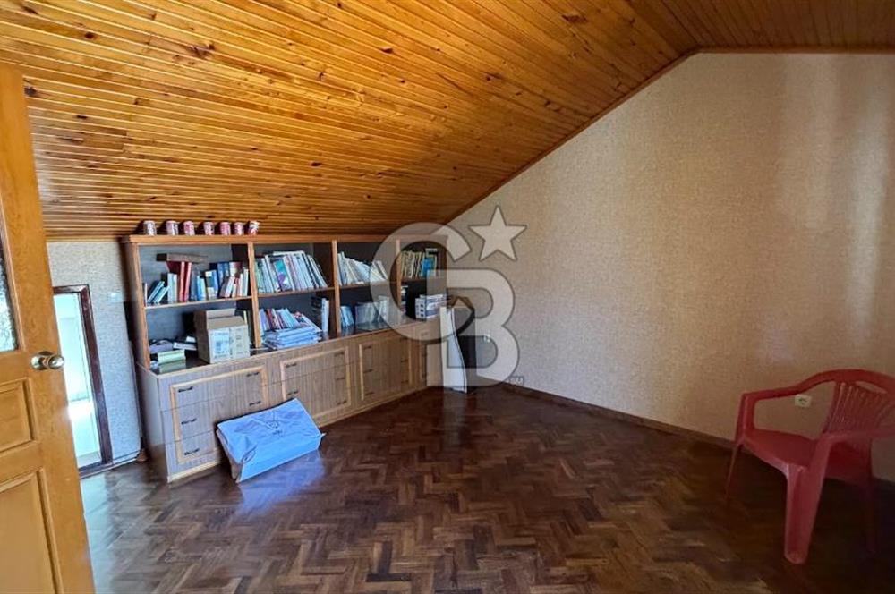 ÇAYYOLU KORUDA BOŞ OTURUMA HAZIR 5+1 SATILIK VİLLA