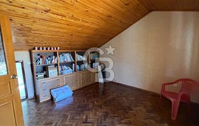 ÇAYYOLU KORUDA BOŞ OTURUMA HAZIR 5+1 SATILIK VİLLA