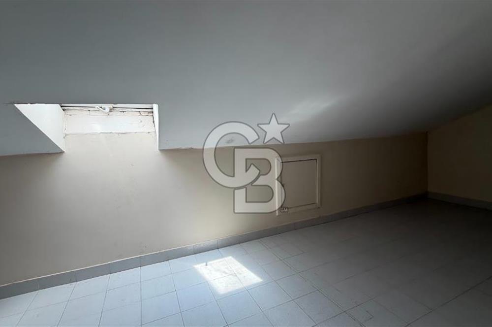 ÇAYYOLU KORUDA BOŞ OTURUMA HAZIR 5+1 SATILIK VİLLA
