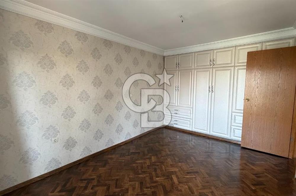 ÇAYYOLU KORUDA BOŞ OTURUMA HAZIR 5+1 SATILIK VİLLA