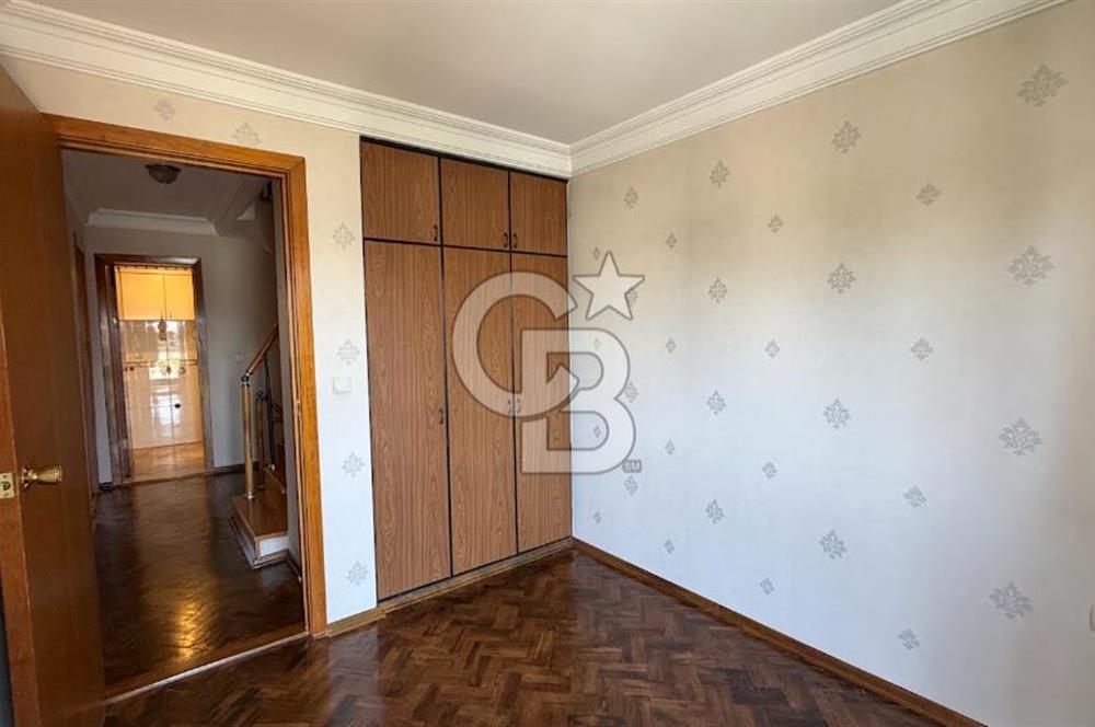 ÇAYYOLU KORUDA BOŞ OTURUMA HAZIR 5+1 SATILIK VİLLA