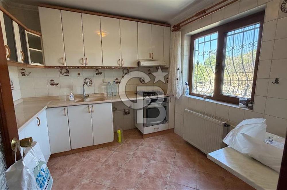 ÇAYYOLU KORUDA BOŞ OTURUMA HAZIR 5+1 SATILIK VİLLA