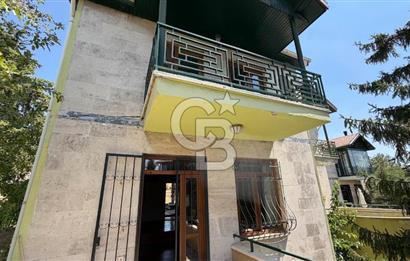 ÇAYYOLU KORUDA BOŞ OTURUMA HAZIR 5+1 SATILIK VİLLA