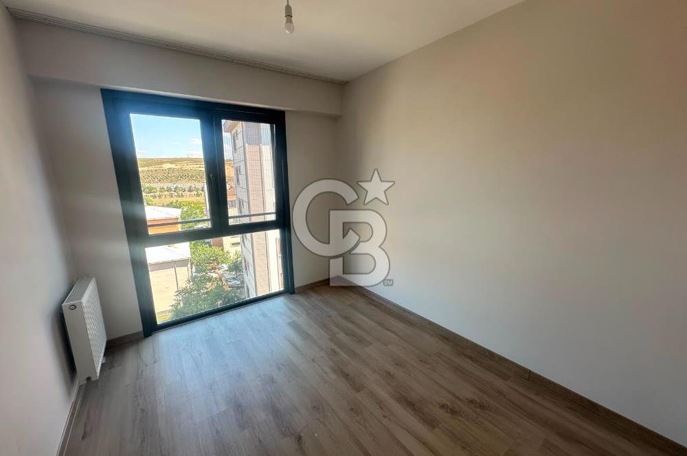 TUZLA MİMARSİNAN KİPTAŞ MEYDAN EVLER SİTESİNDE 3+1 KİRALIK DAİRE